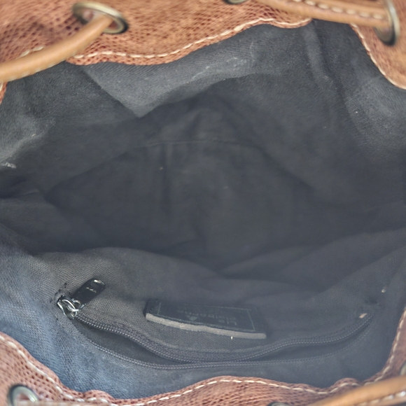 Liz Claiborne Vintage Black and Tan Shoulder Bucket Bag - Picture 6 of 11